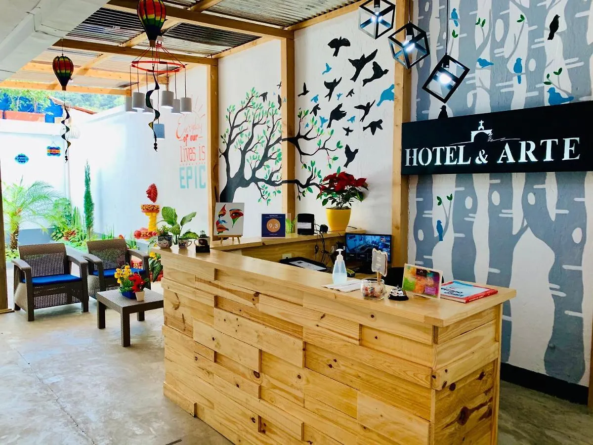 Hotel y Arte Antigua