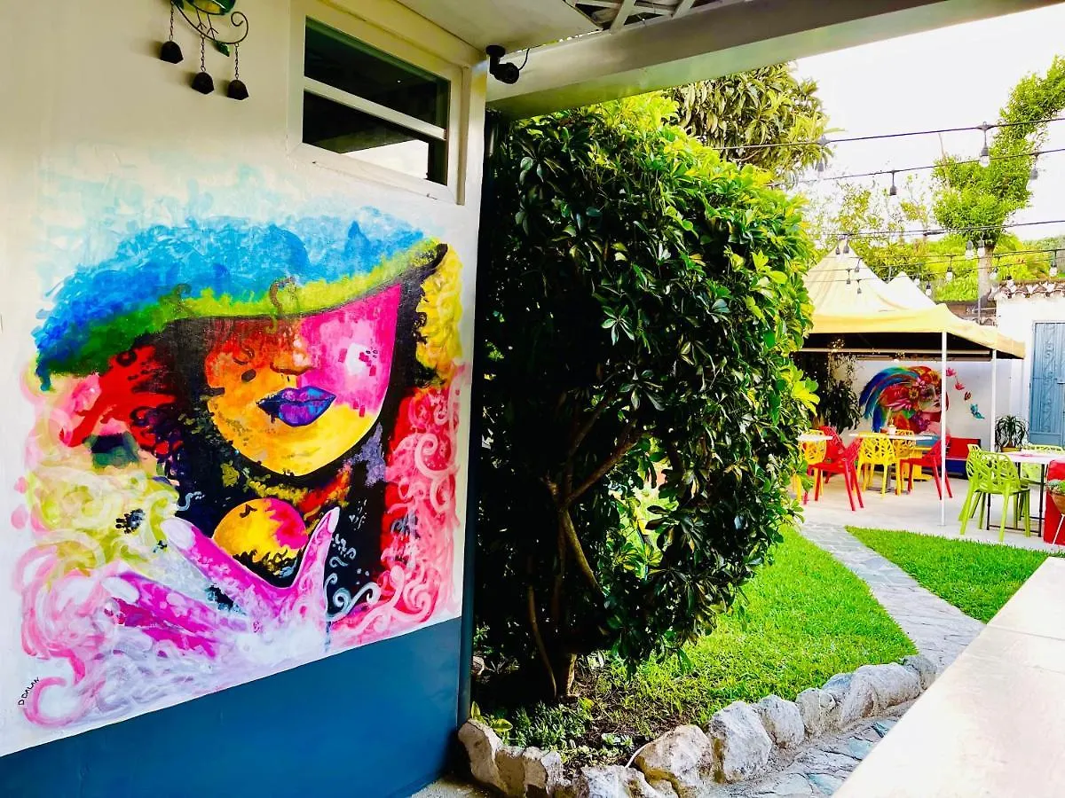 Hotel y Arte Antigua